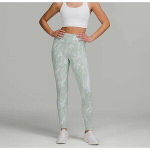 Lululemon Swift Speed High Rise Tight Reverberate Chevron Silver Blue Size 8